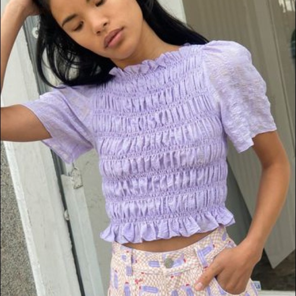 Lisa Says Gah Chiara Smocked Top in Lavender